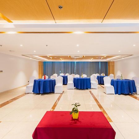 Hotel Siraichuli Chitwan Ngoại thất bức ảnh